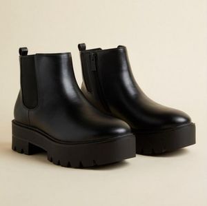 Platform Chelsea Bootie